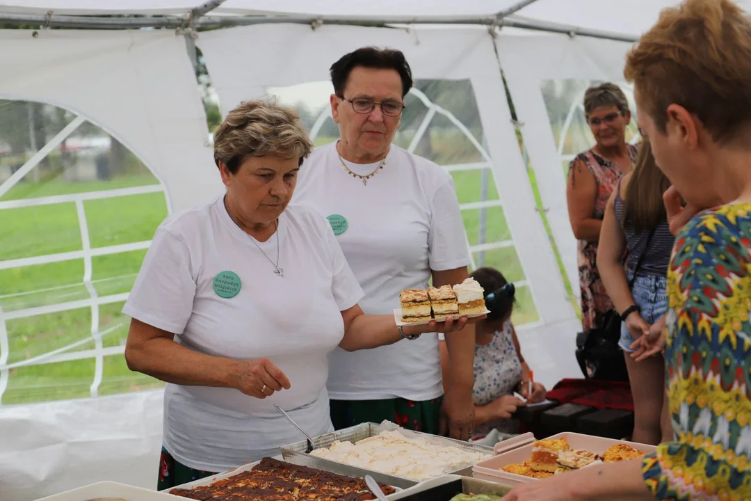 Potrójna impreza w Dąbrowicach