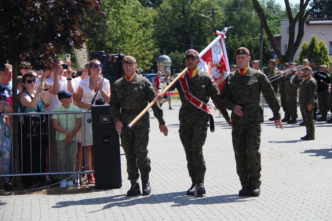 Przysięga wojskowa żołnierzy dołączających do 9 Łódzkiej Brygady Obrony Terytorialnej