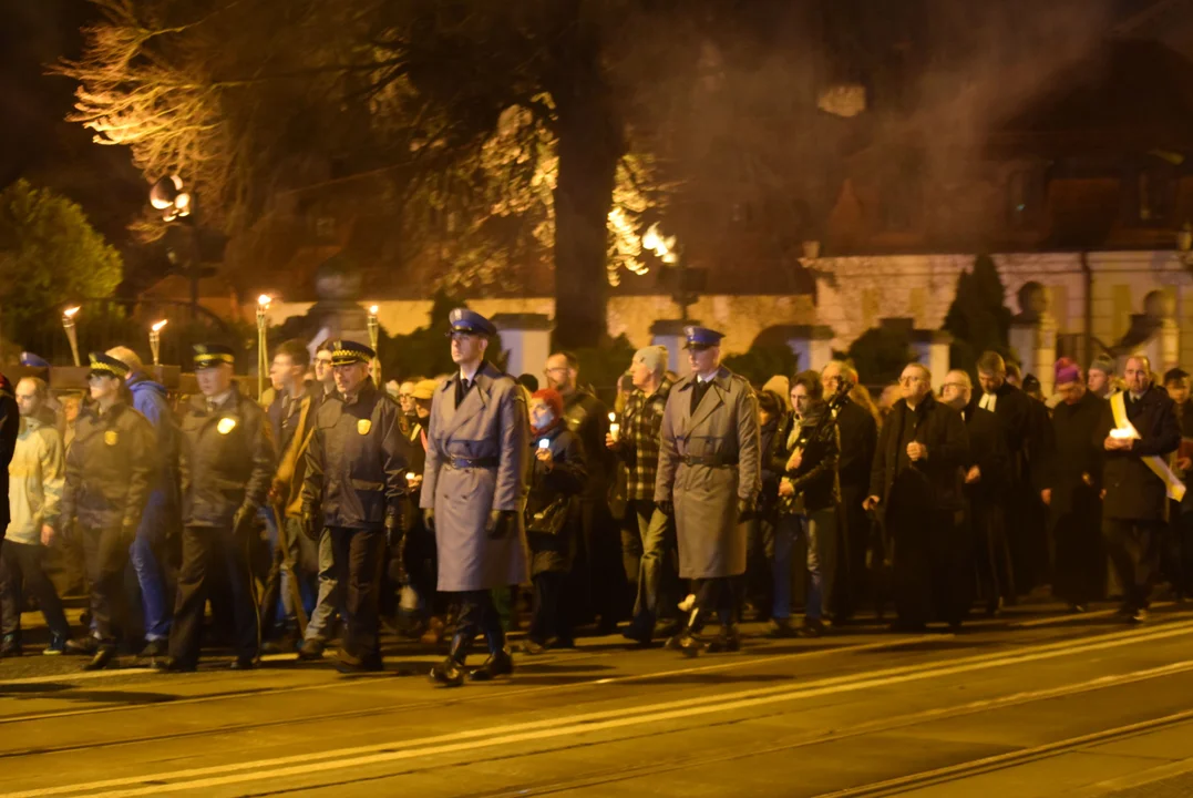 Ekumeniczna droga krzyżowa przeszła ulicami Łodzi