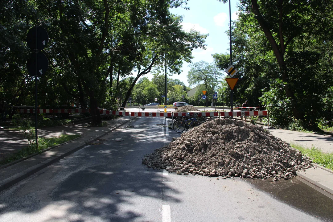 Co dalej z zawalonym mostem nad rzeką Bałutką?