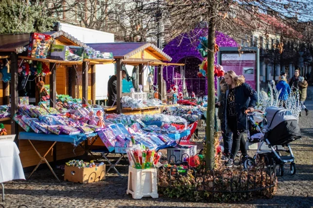 Jarmark świąteczny oraz bożonarodzeniowa szopka w 2019 roku