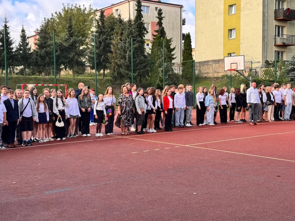 Uczniowie wrócili do szkół w Zgierzu