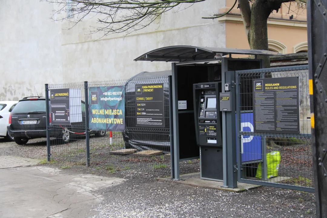 Parkingi w Łodzi - ile zapłacisz za parking w centrum?