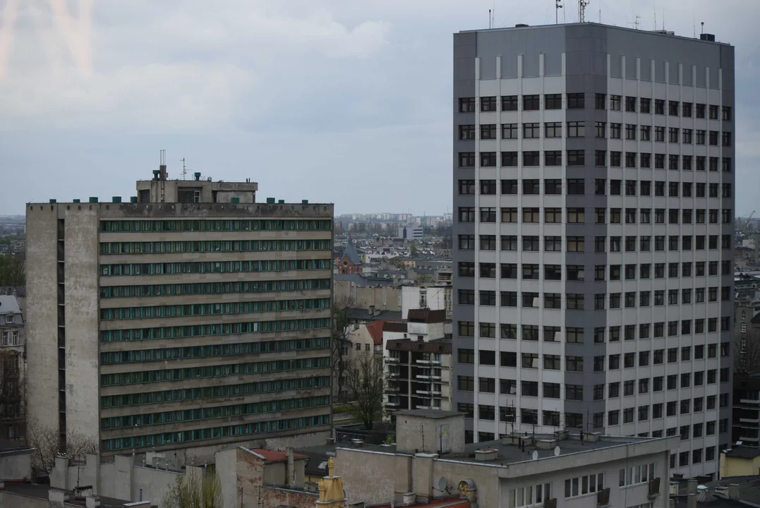 Panorama miasta widziana z wieżowca Red Tower