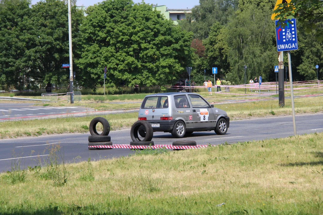 Gaz do dechy! Rajdowcy dali czadu na ulicach Łodzi