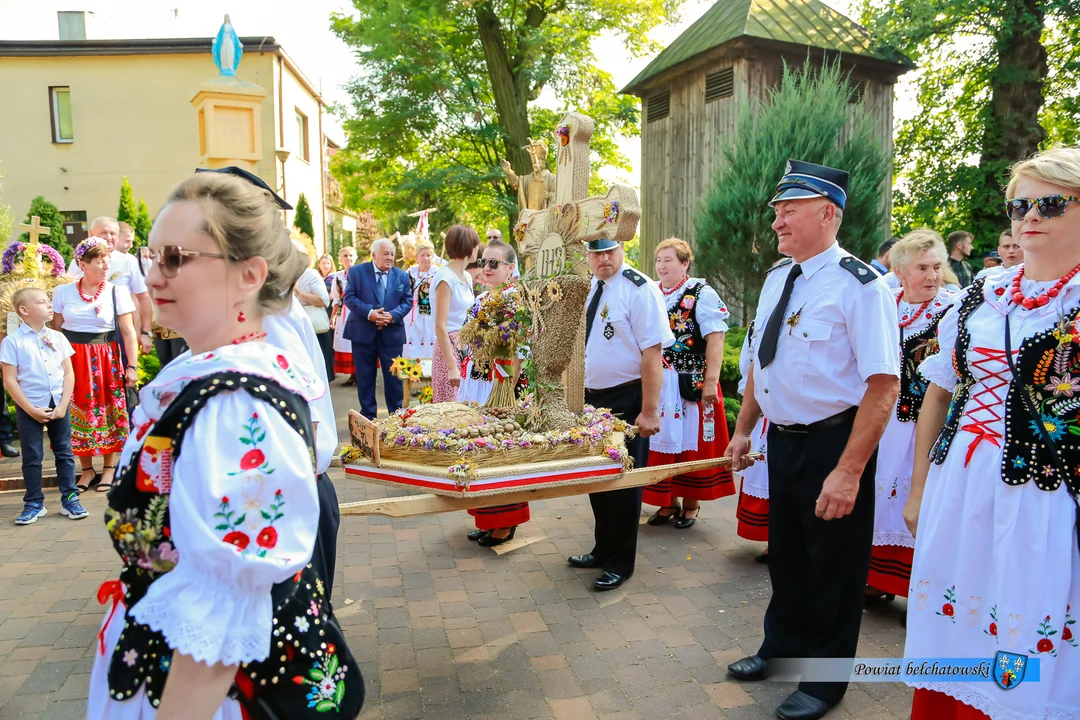 Dożynki gminy Zelów już za nami. Zobacz, jak wyglądały tegoroczne obchody [FOTO] - Zdjęcie główne