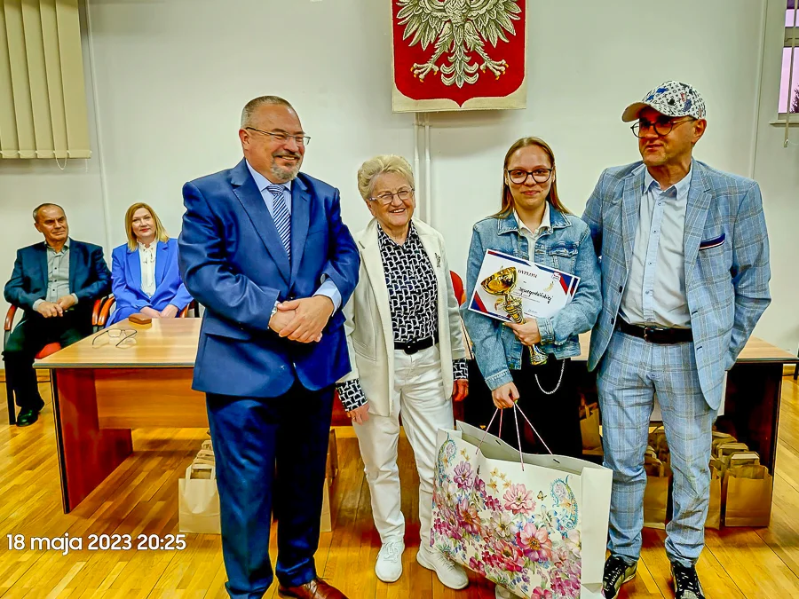 Uczennica z naszego miasta najlepsza w całej Polsce. Jej pracę oceniał międzynarodowy mistrz [FOTO] - Zdjęcie główne