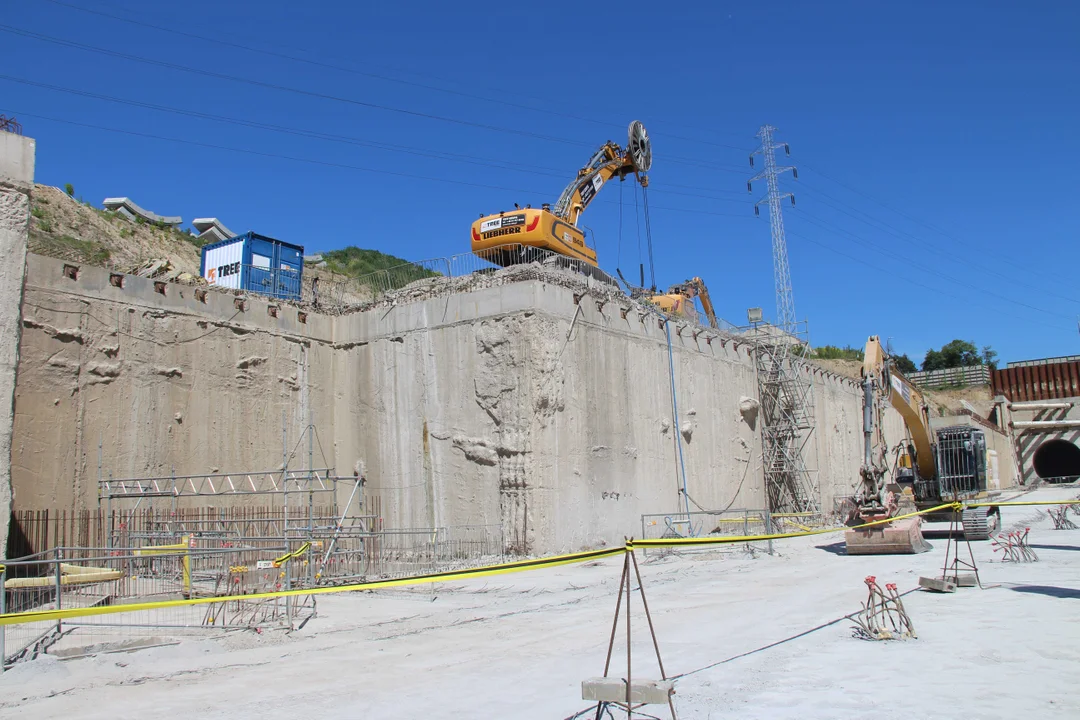 Trwa budowa tunelu kolejowego pod Łodzią - odcinek do przystanku Łódź Koziny