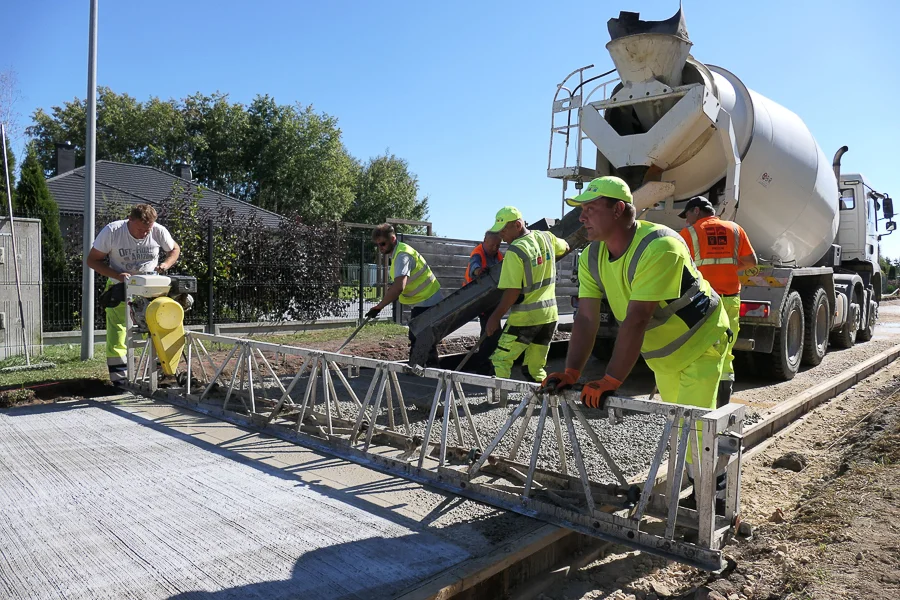 Budują kolejną drogę koło Bełchatowa. Gdzie zaplanowano kolejne prace? - Zdjęcie główne