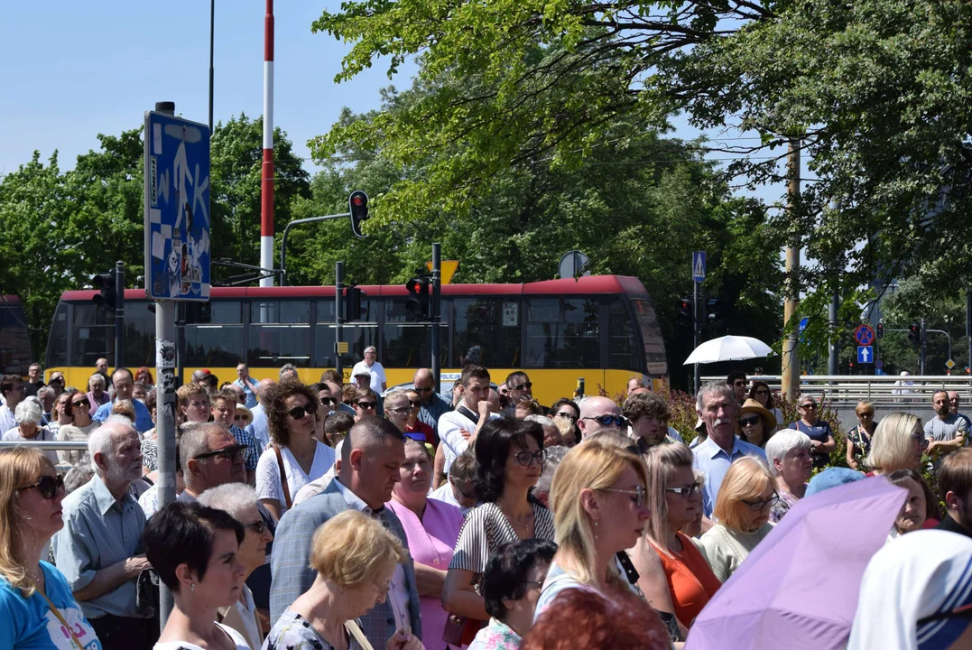 Procesje Bożego Ciała przeszły ulicami Łodzi