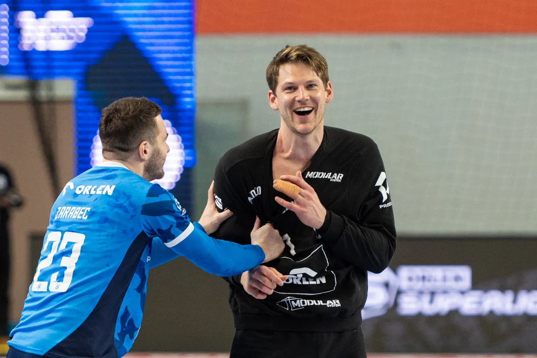 Ciężar odpowiedzialności na Richardsonie, Bergerud bohaterem. Tak wyglądała "święta wojna" [ZDJĘCIA]