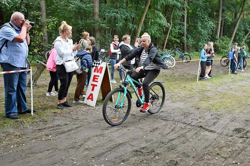 Młodzieżowe Mistrzostwa Powiatu Łęczyckiego w Wyścigach Rowerowych w Witowie