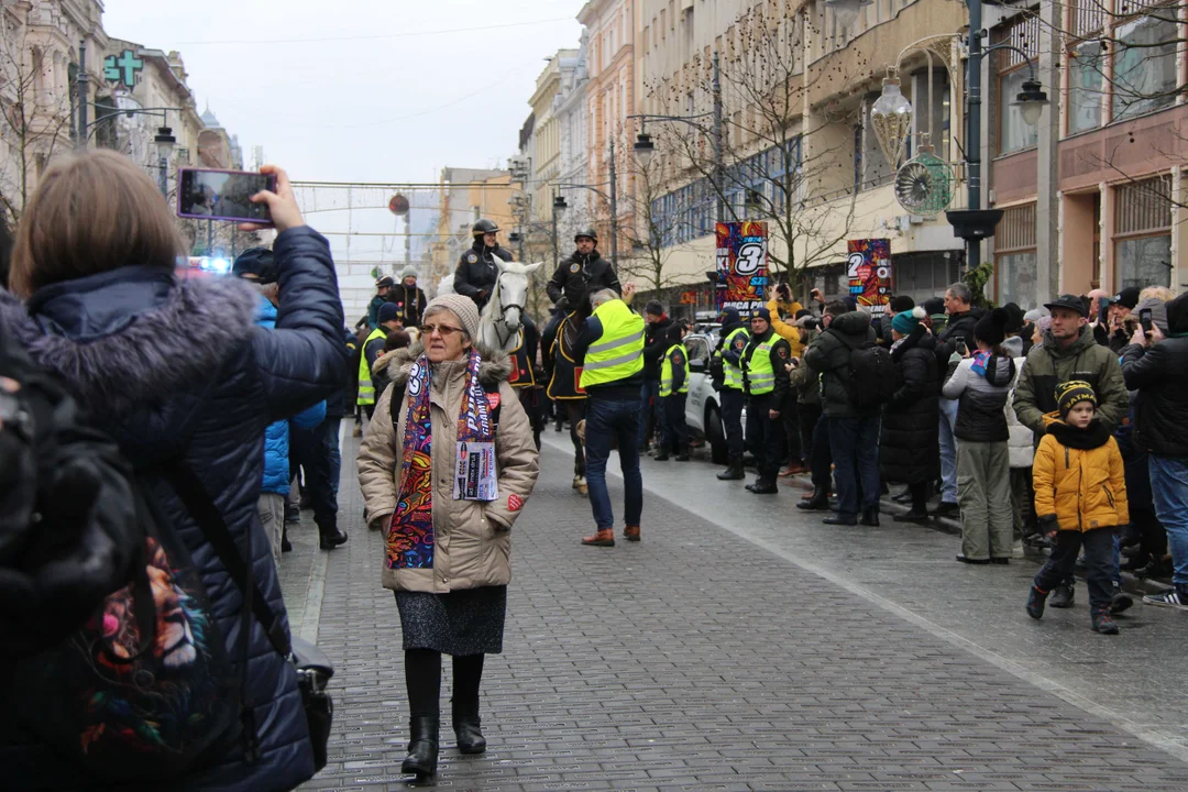 Wielka szarża ulicą Piotrkowską