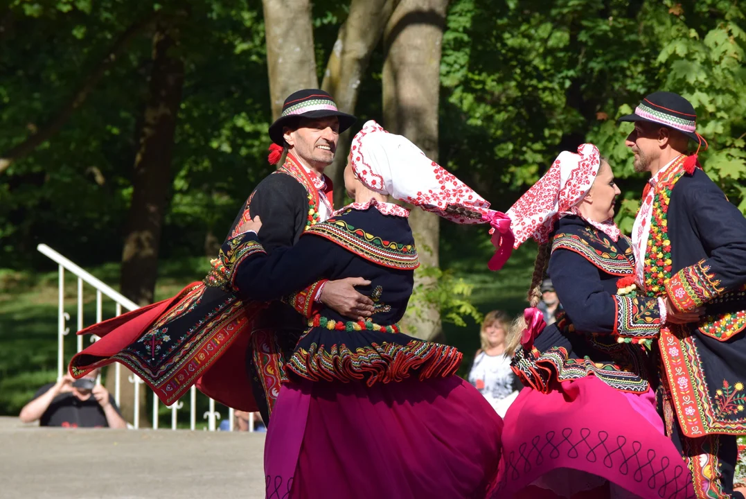 Spotkanie z folklorem w Parku Julianowskim