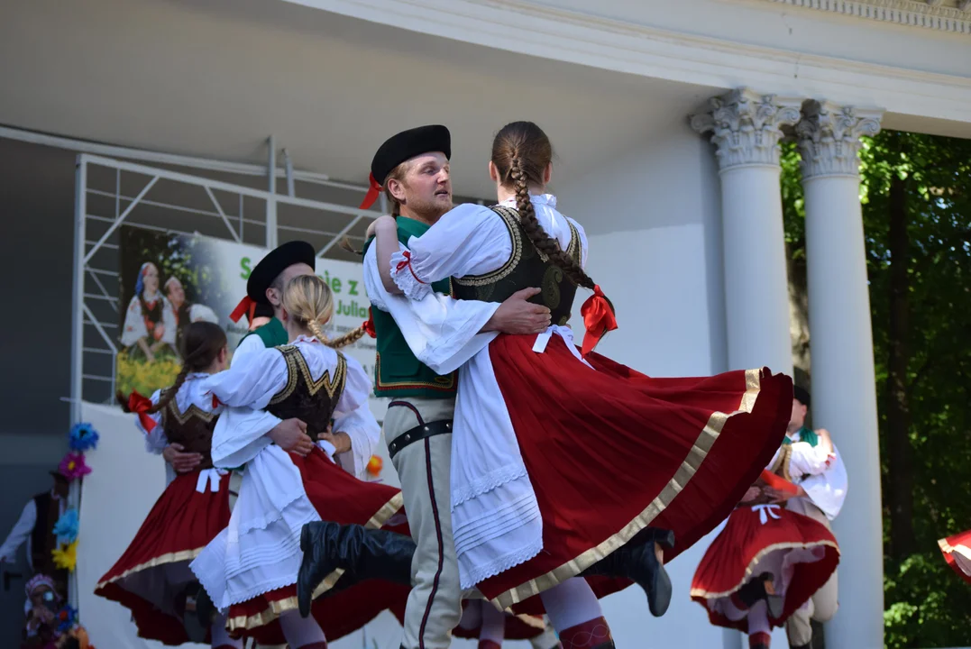 Spotkanie z folklorem w Parku Julianowskim