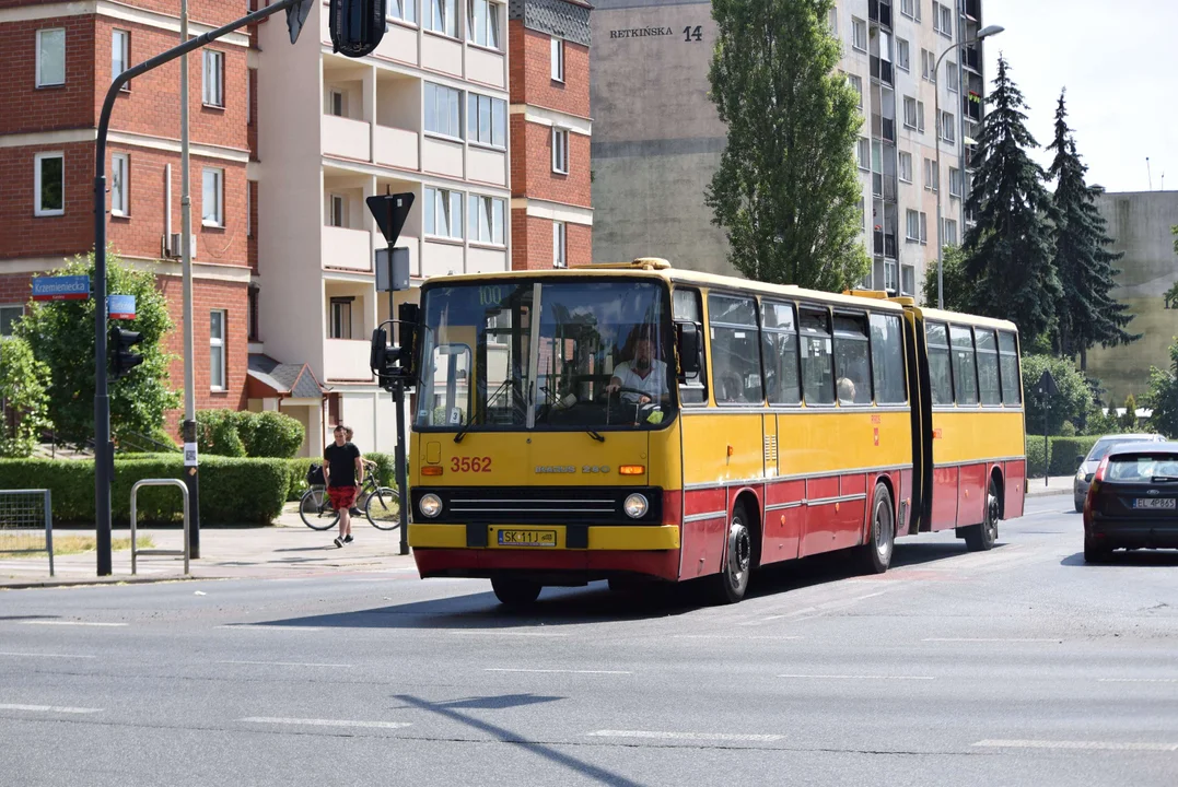 Łódzkie Linie Turystyczne zapraszają przez cały weekend. Po Łodzi jeżdzą prawdziwe klasyki!