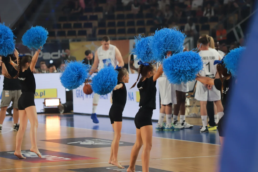 Mecz charytatywny: Gortat Team vs. Żołnierze NATO