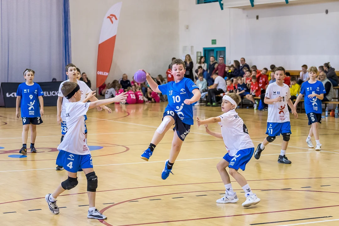 III Turniej ORLEN Handball Mini Ligi. Rywalizowały drużyny z kilkunastu szkół [ZDJĘCIA] - Zdjęcie główne