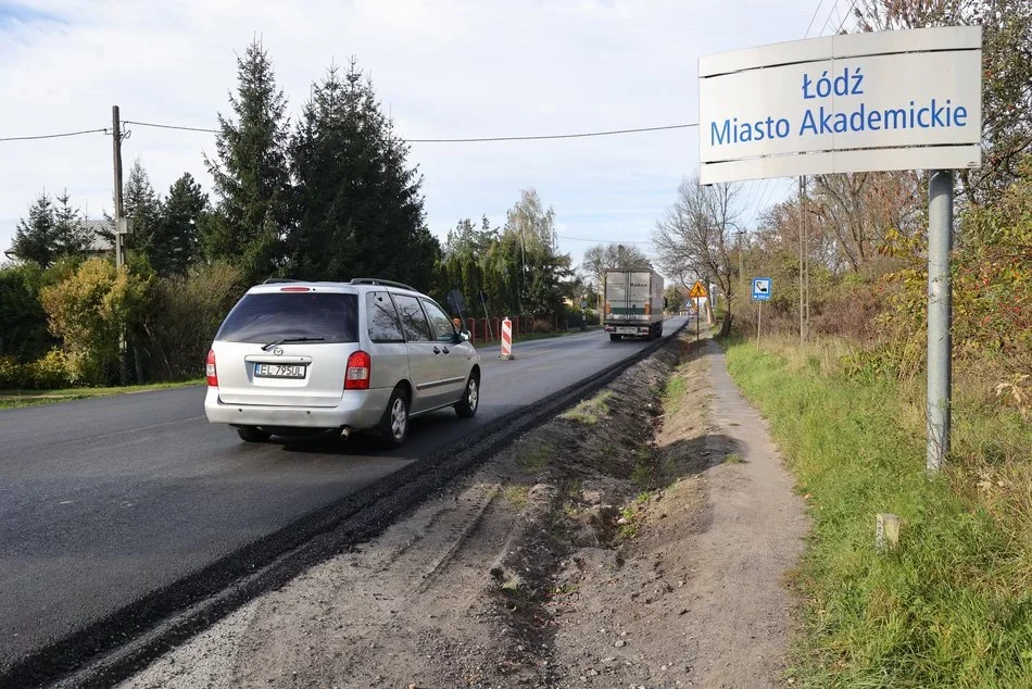 Nowy asfalt na Brzezińskiej w Łodzi