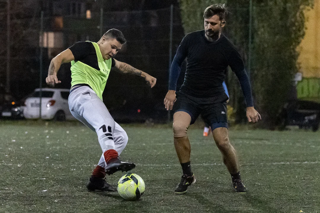 Duże emocje w spotkaniu AGKS 2 oraz FC Farselona w rozgrywkach Playareny