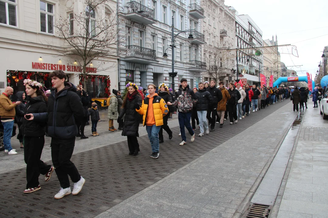 Polonez dla Łodzi 2024 na ul. Piotrkowskiej w Łodzi