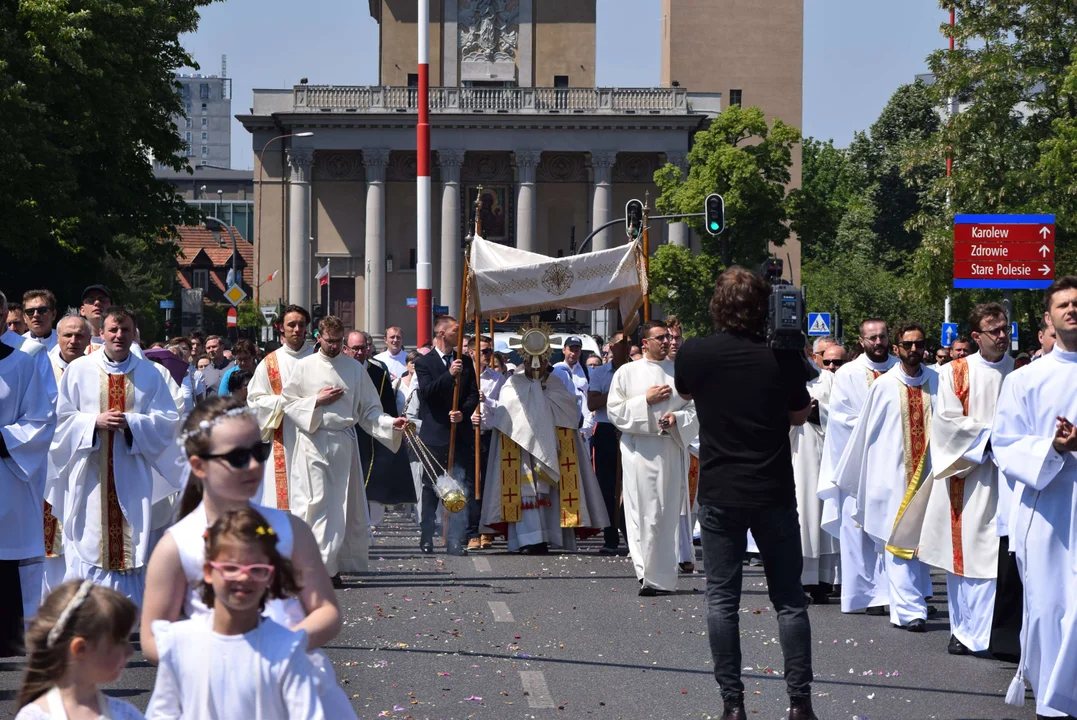 Procesje Bożego Ciała przeszły ulicami Łodzi