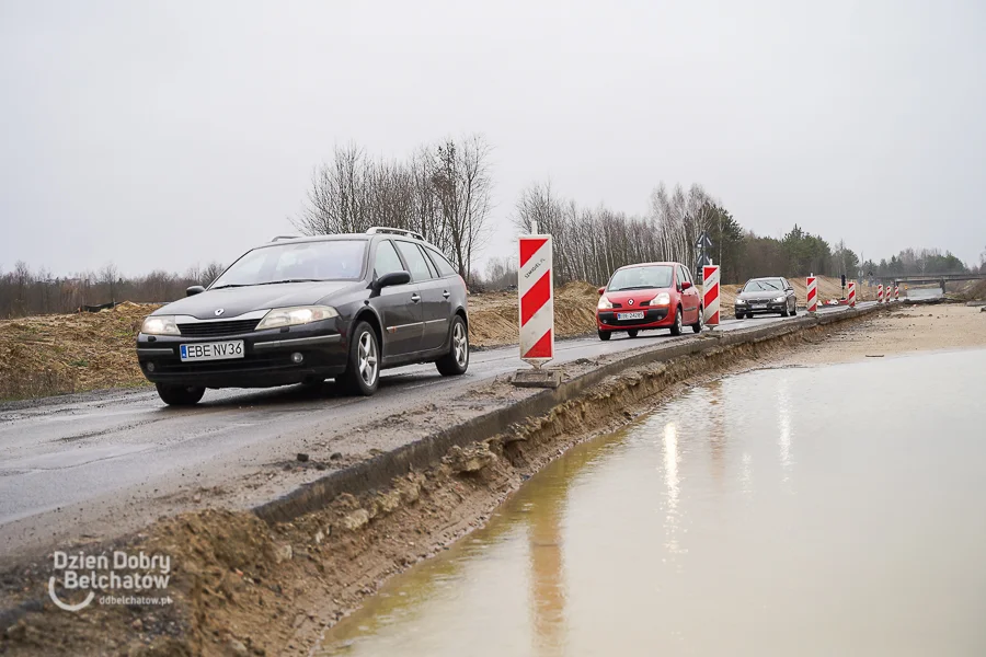 Kierowcy mówią o piekle, a na budowie obwodnicy pustki. "To jest kpina z mieszkańców" - Zdjęcie główne