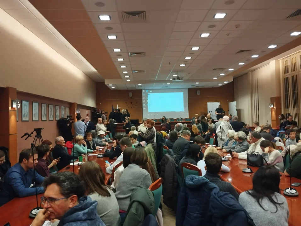 Debata na UŁ w sprawie Dżungli 360