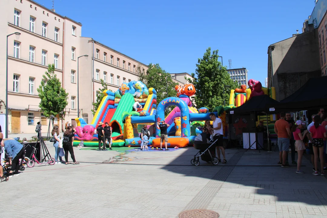 Piknik Europejski w pasażiu Schillera w Łodzi