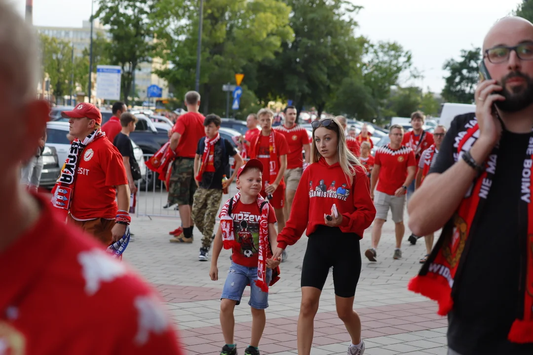 Kibice na meczu Widzewa Łódź z Puszczą Niepołomice