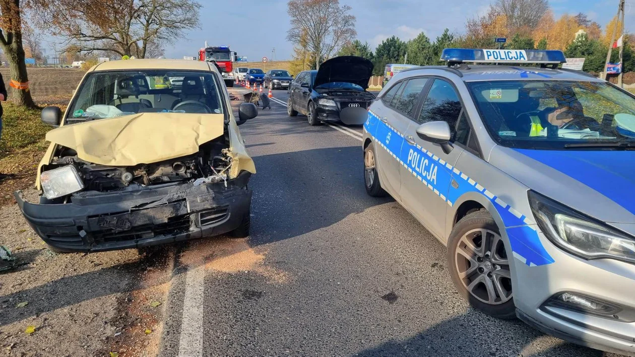 Wypadek pod Płockiem. Jedna osoba trafiła do szpitala - Zdjęcie główne