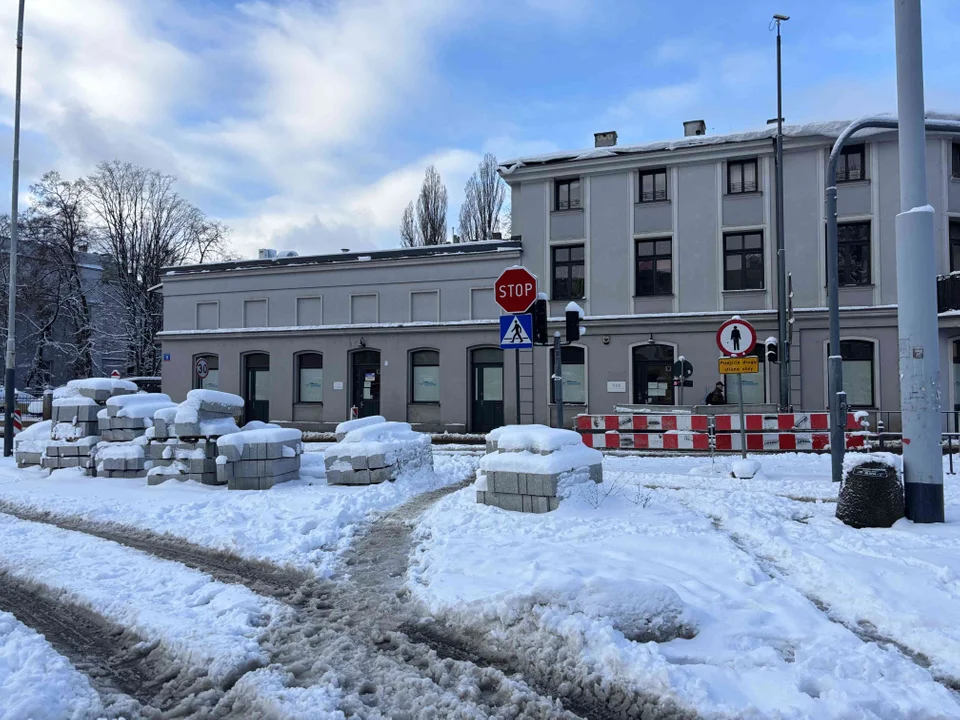 Kolejny etap remontu ulicy Sterlinga w Łodzi rozpoczęty