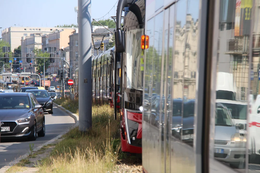 Utrudnienia po wykolejeniu tramwaju w Łodzi