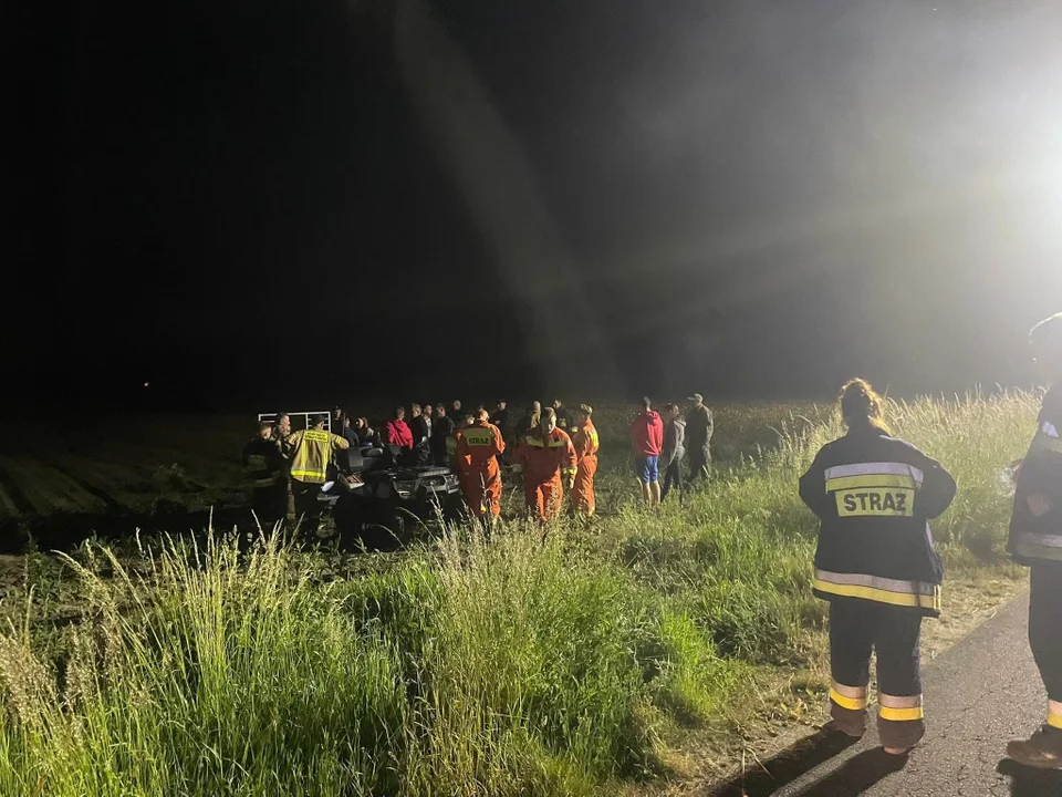 Rodzina zgłosiła zaginięcie 80-latka. Ogłoszono alarm, duża akcja służb ratunkowych [ZDJĘCIA] - Zdjęcie główne