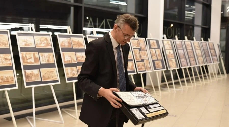 Piotrków namalowany kawą