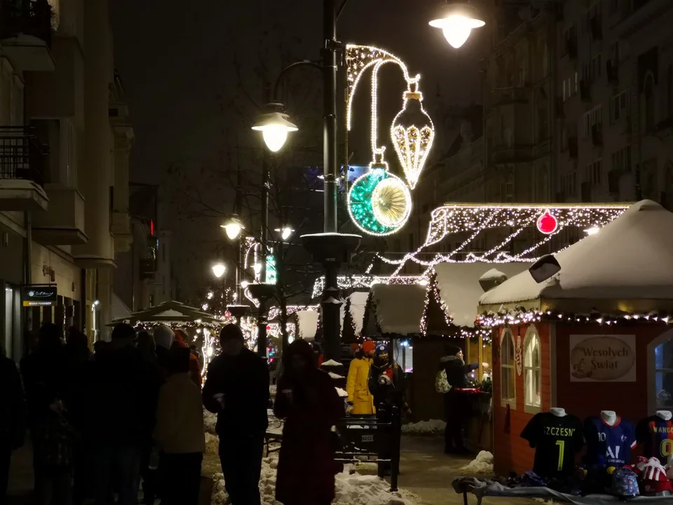 Świąteczna iluminacja na Piotrkowskiej