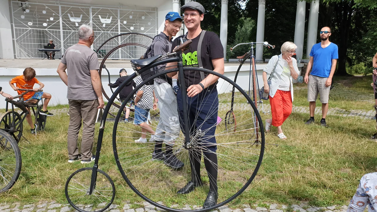 Historia rowerów w Parku Julianowskim na 600. urodizny Łodzi