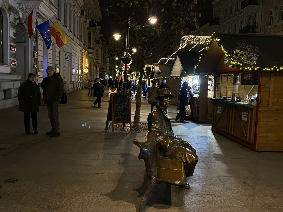 Świąteczna iluminacja na Piotrkowskiej