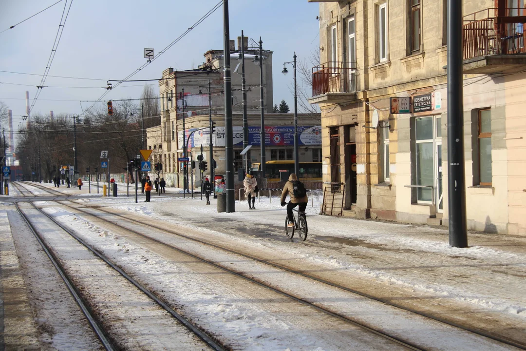 Ulica Dąbrowskiego w Łodzi - w tych miejscach lepiej uważać