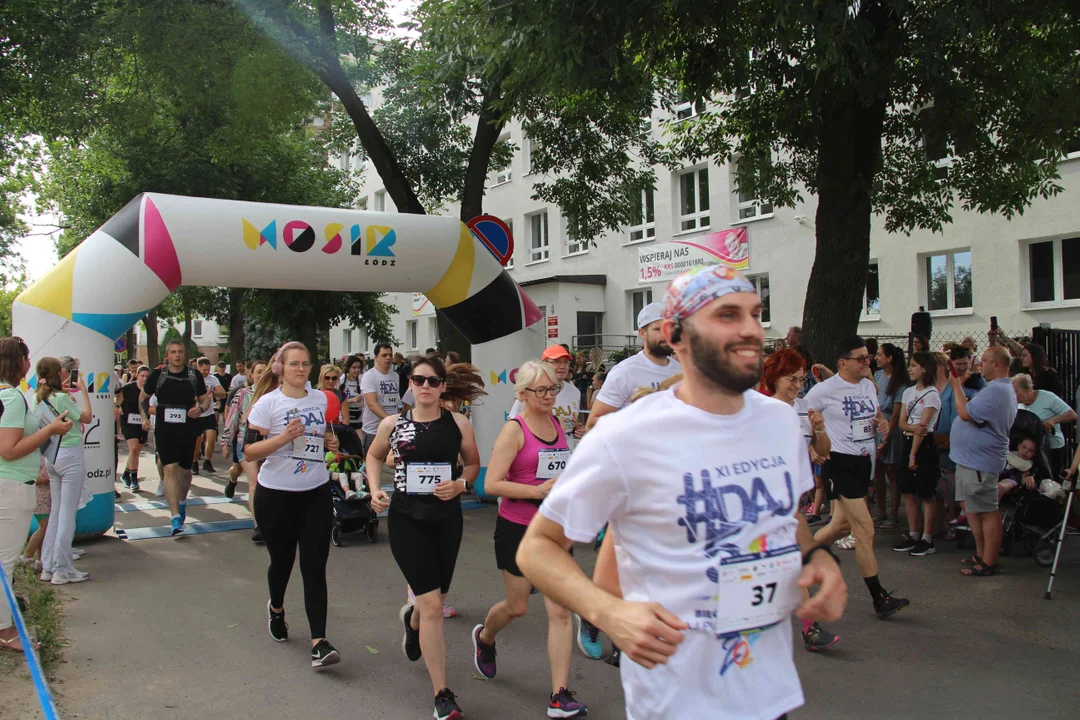 XI edycja biegu "Daj piątaka na dzieciaka"