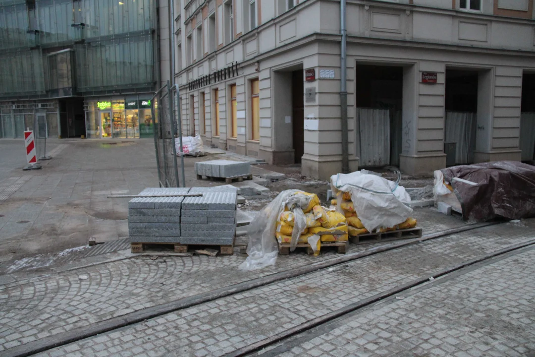 Remontowana ul. Legionów i plac Wolności w Łodzi