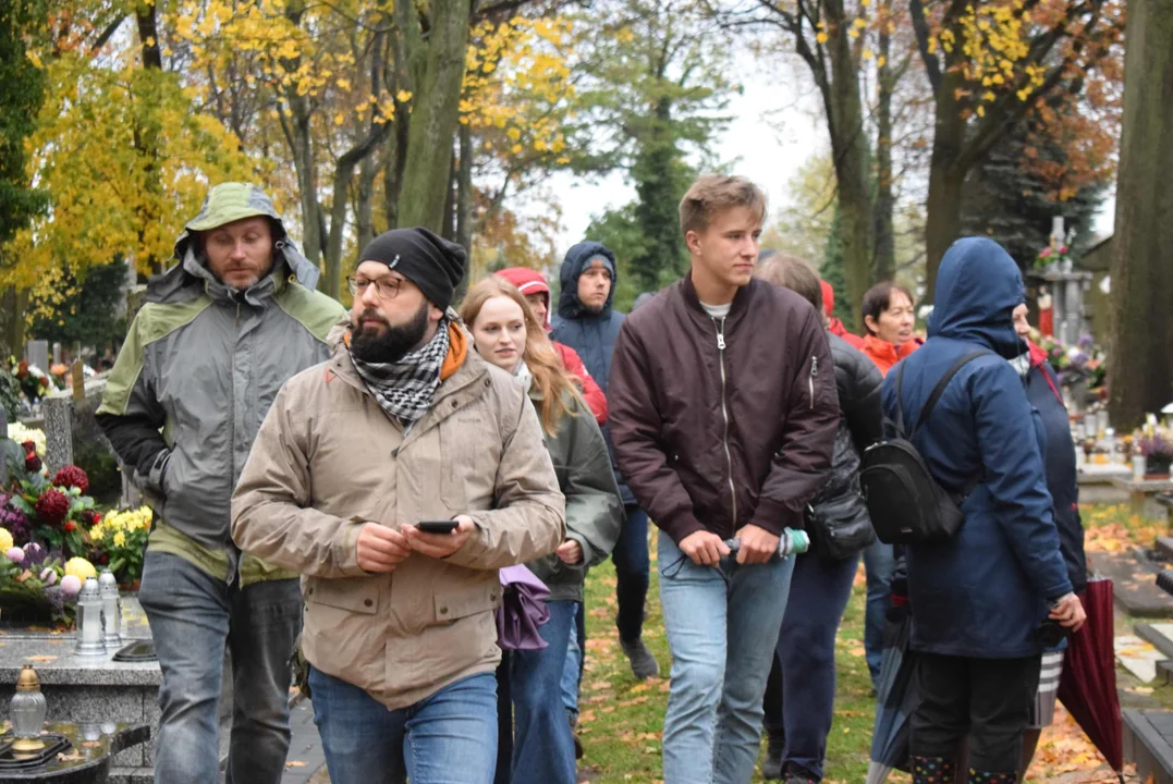 Spacer po Cmentarzu Ewangelicko-Augsburskim