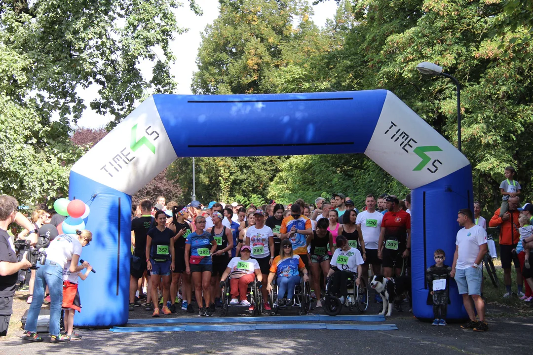 Bieg "Szczęśliwa 13" w parku Baden-Powella w Łodzi