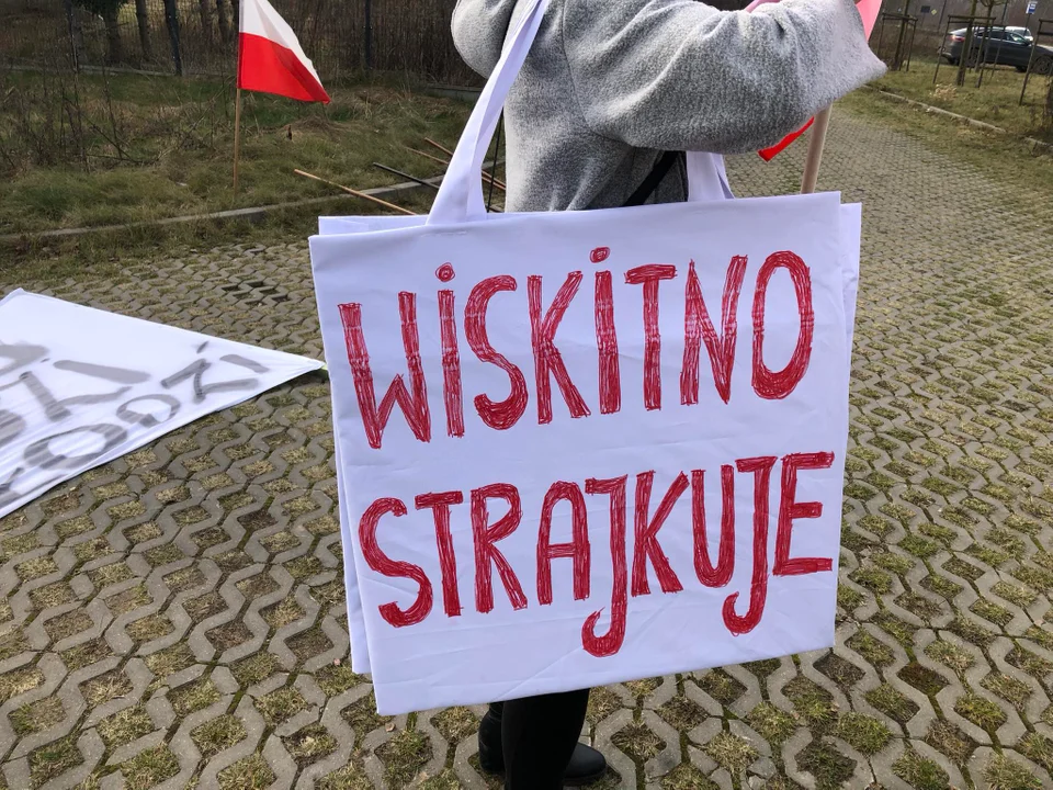 Mieszkańcy Wiskitna strajkują