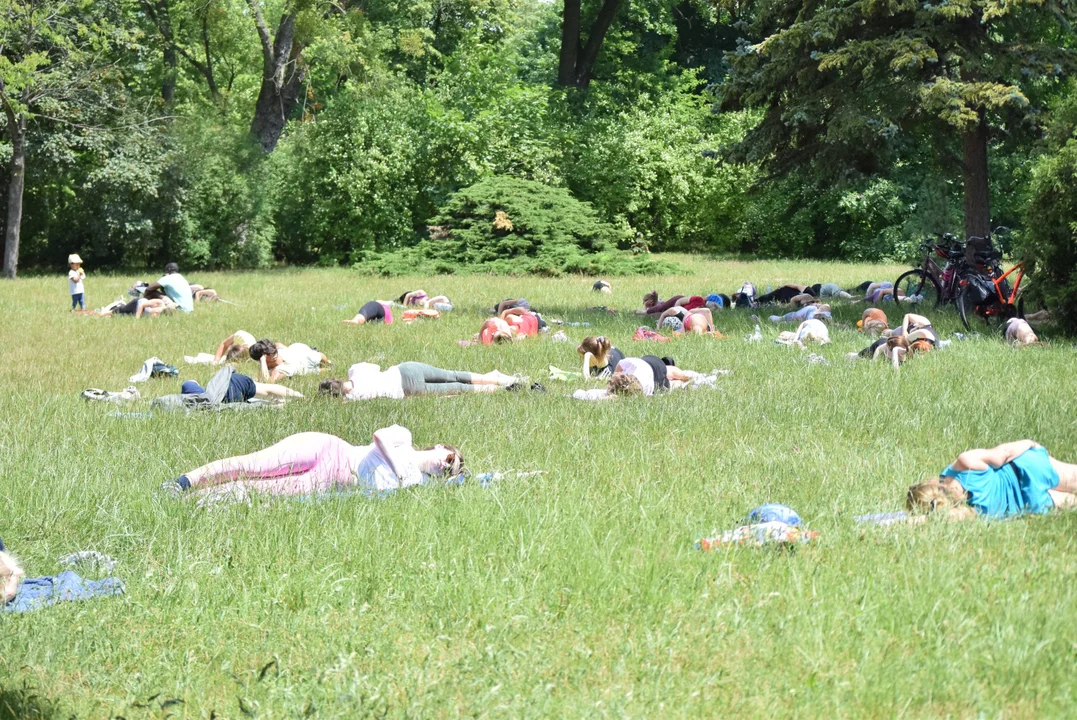 Joga w Parku Poniatowskiego