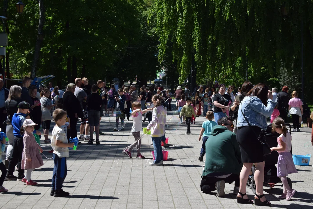 Festiwal baniek mydlanych i kolorów w Parku Miejskim w Zgierzu