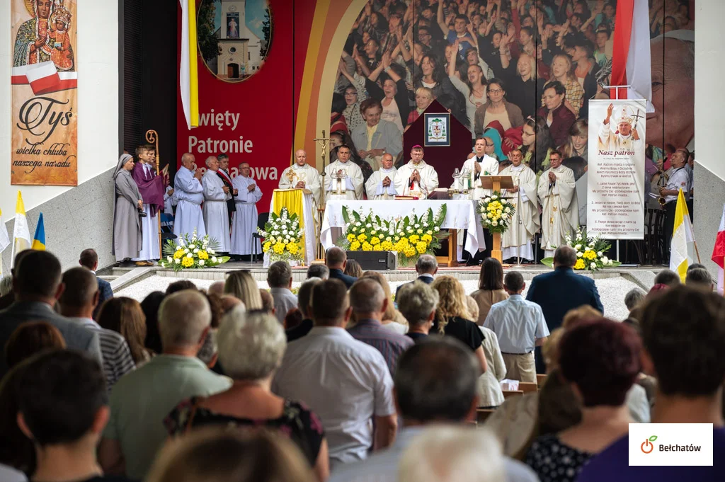 Bełchatowianie uczcili Dzień Patrona Miasta. Mszę odprawił biskup z Ukrainy [FOTO] - Zdjęcie główne