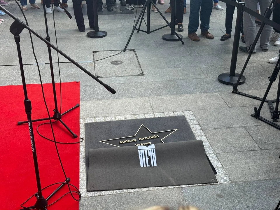 Odsłonięcie gwiazdy Andrzeja Barańskiego przy ul. Piotrkowskiej