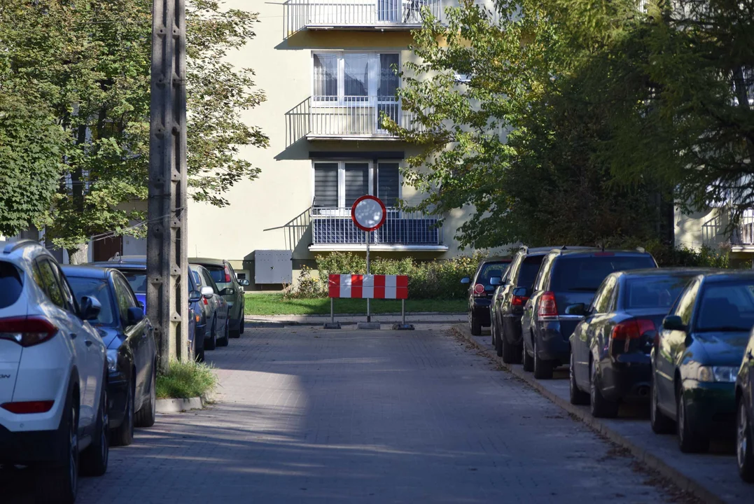 Rozpoczęto remont drogi osiedlowej w Zgierzu