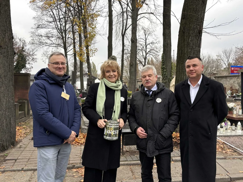 Stary Cmentarz w Łodzi podczas Wszystkich Świętych 2024